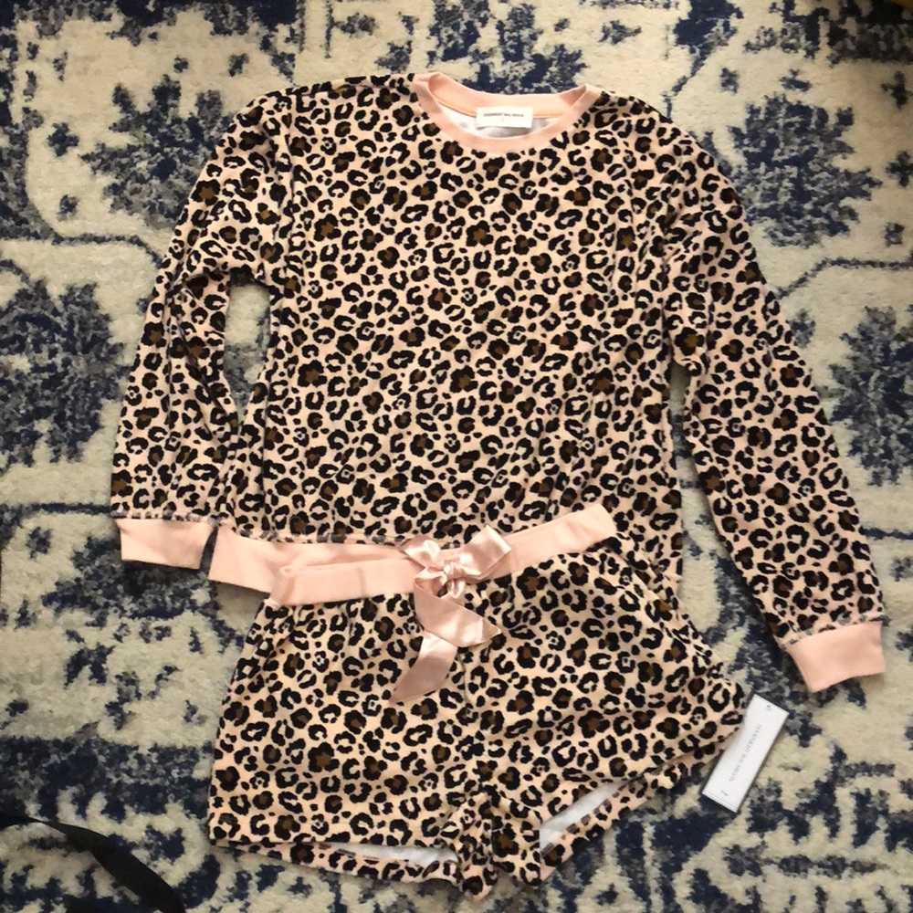 BWT Goodnight Macaroon leopard lounge set